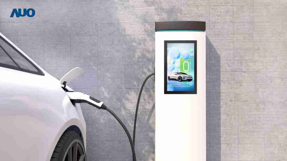 友達〝EVSE車用充電樁解決方案〞專為電動汽車充電樁設計，，，，具有高亮度、、克服戶外艱難環境的耐溫、、、耐紫外線等特性，，，，並搭載散熱性及擴充性強的高效能工業電腦，，，可實現人機互動訴求，，如資訊顯示、、、、支付等應用